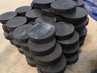 梅江区板式橡胶支座由若干层橡胶片与薄钢板经加压硫化